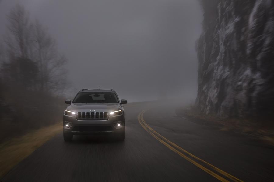  Jeep Cherokee Limited (KL) 2018 года  (NA) (фото 29 из 41)